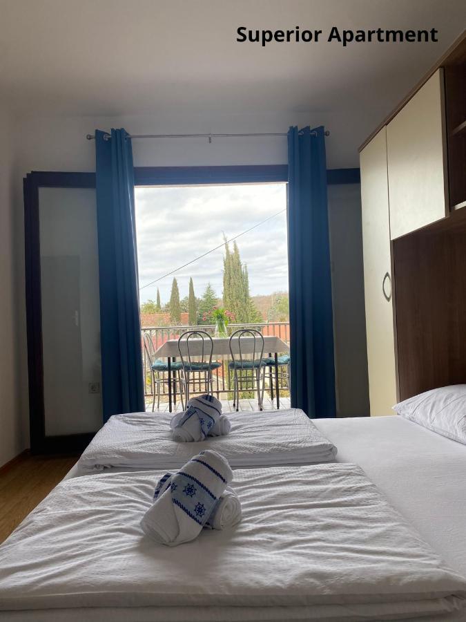 Apartments Zivko Malinska Eksteriør bilde