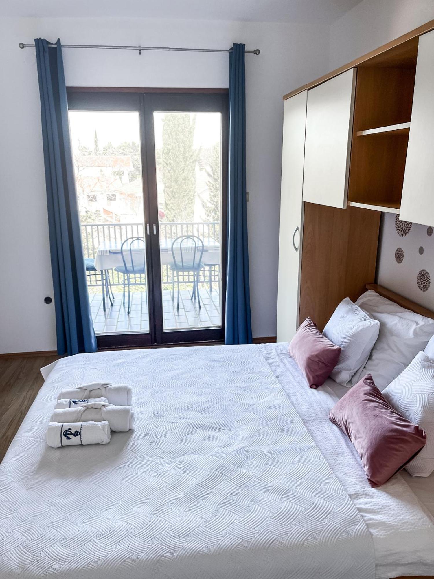 Apartments Zivko Malinska Eksteriør bilde