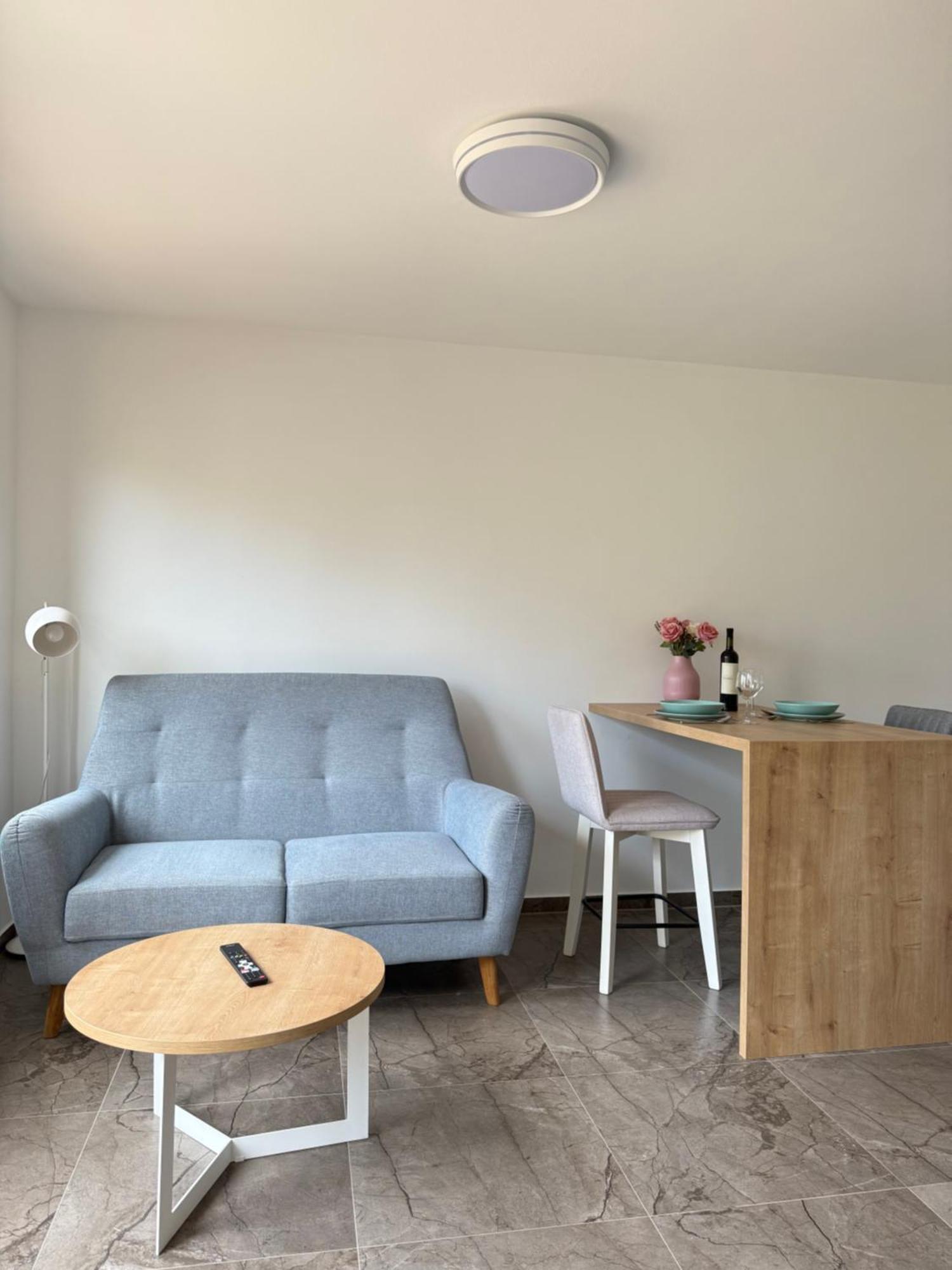 Apartments Zivko Malinska Eksteriør bilde